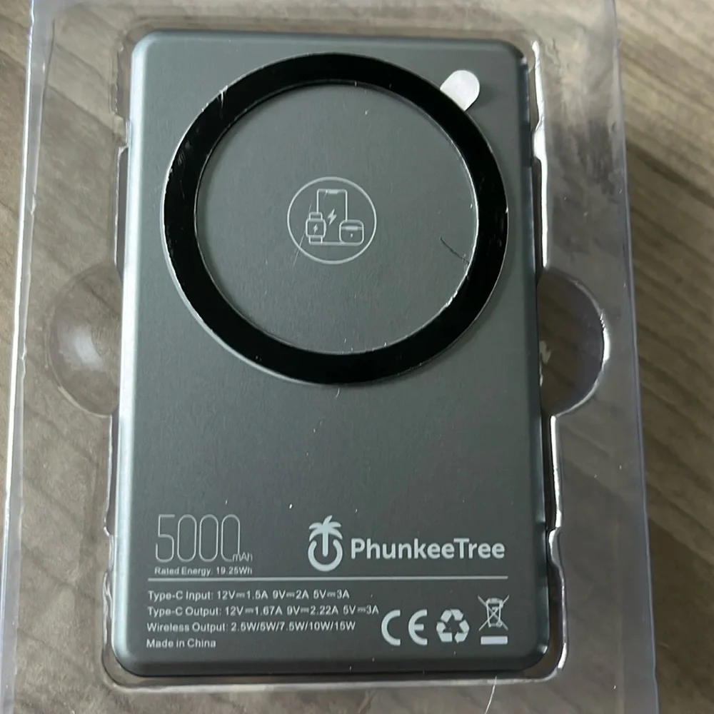 Wireless Magnetic Power Bank Ultra-Slim-Gun Metal